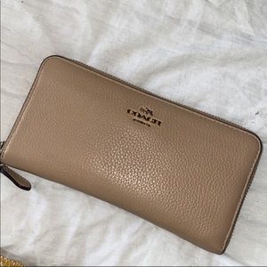coach wallet